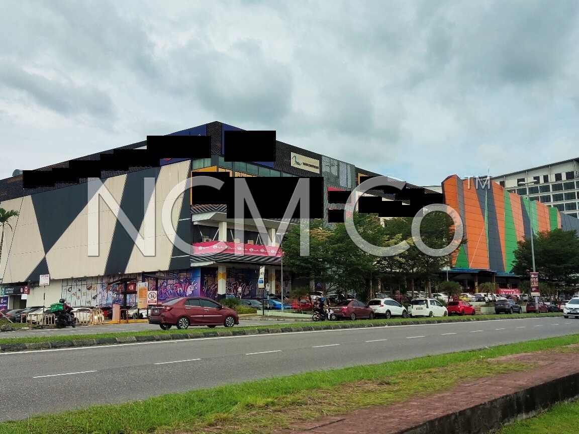Second Floor, The Summer Shopping Mall, Jalan Datuk Mohd Musa, 94300 Kota Samarahan, Sarawak