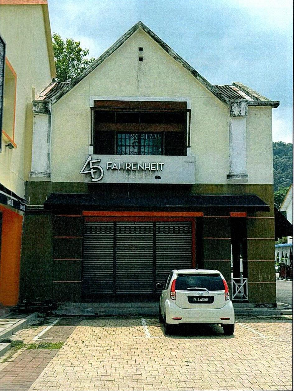 Persiaran Sultan Yusuf Izuddin Shah, 32200 Lumut, Perak.