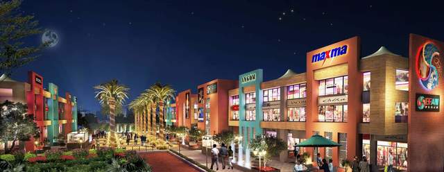 R Plaza 79 photo