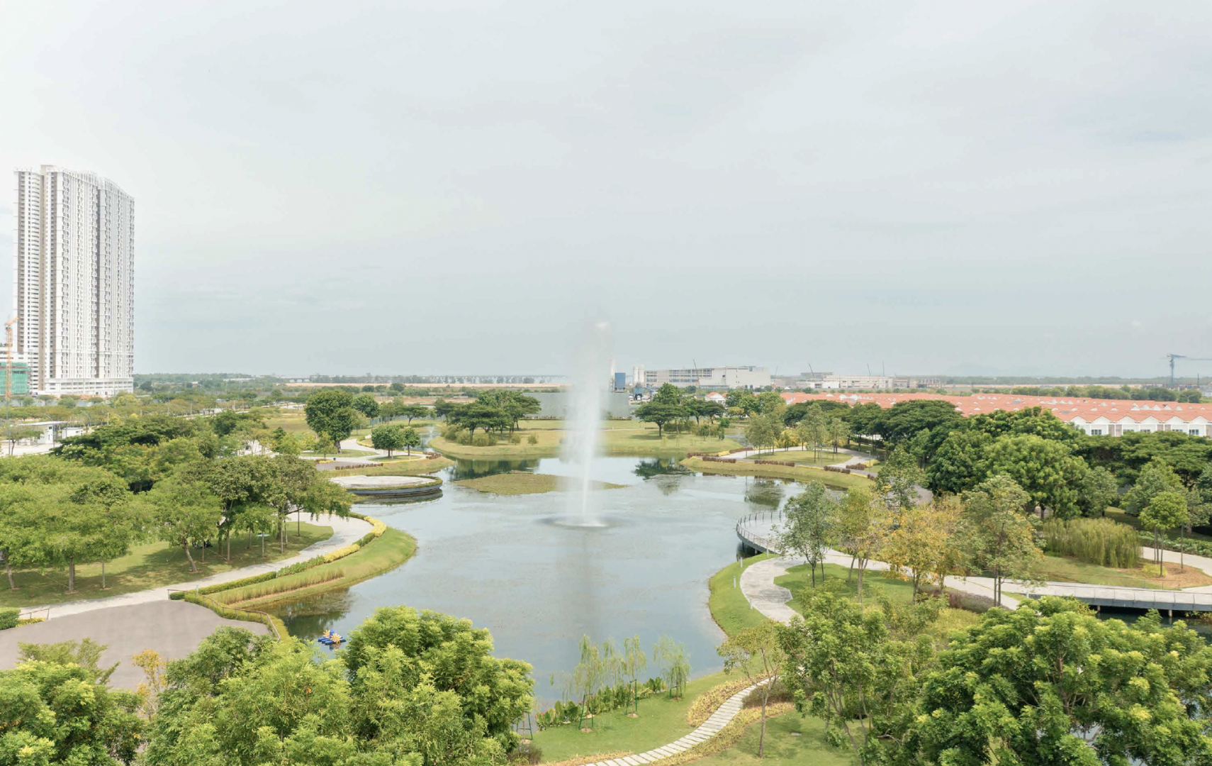 Viluxe Courtyard Collection image