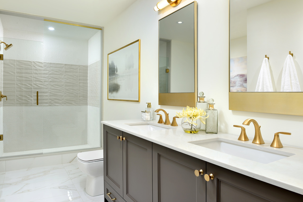 The Towns on Bayview image