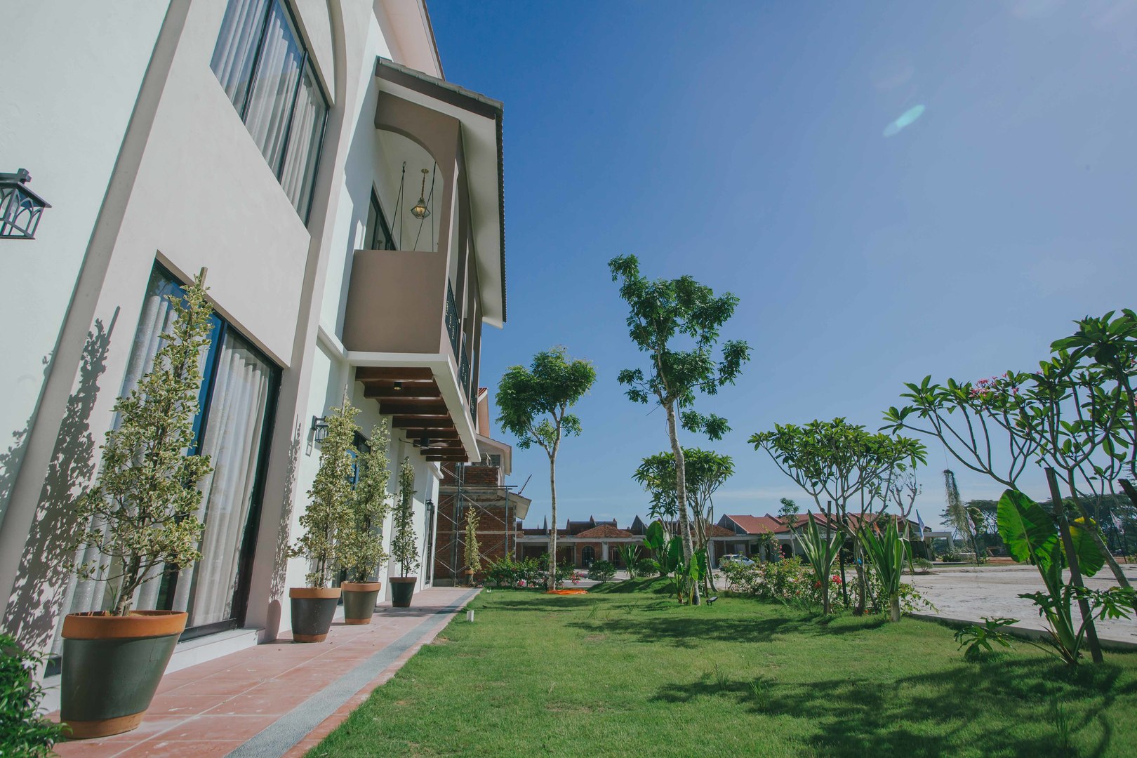 Spanish Garden by the Water, Batu Gajah image