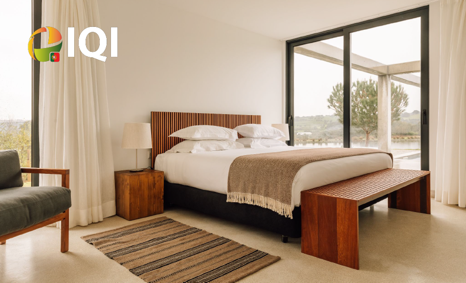 L'and Vineyards image