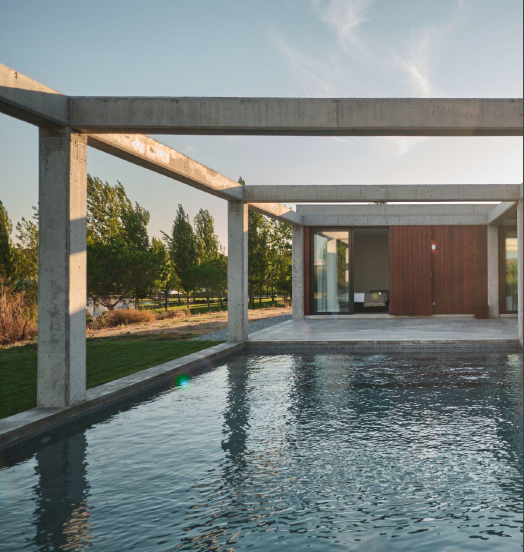 L'and Vineyards image