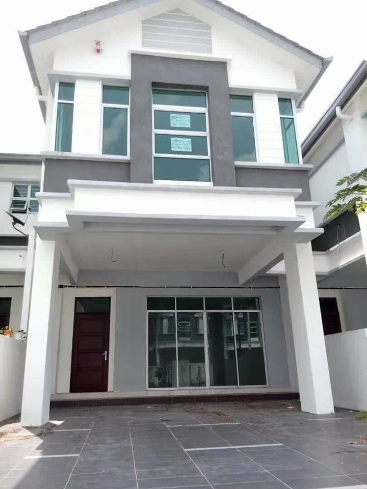 Meru Desa Park image