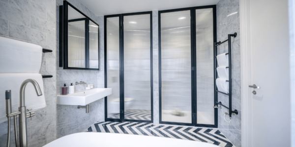 Wardian London image