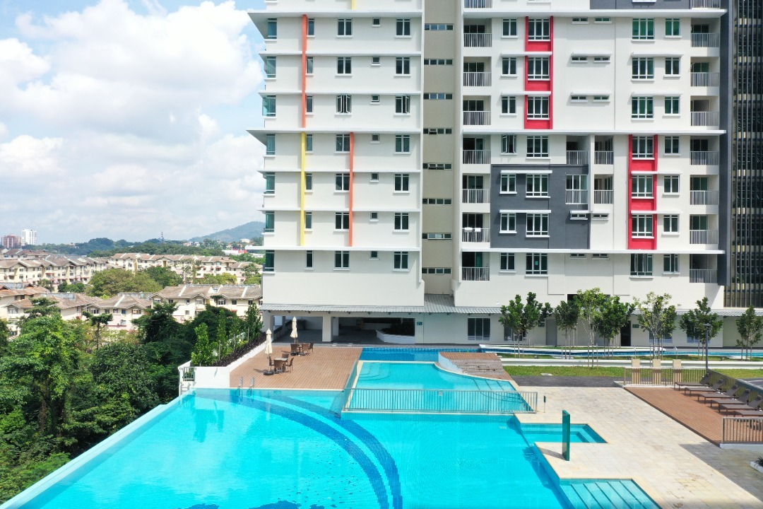 Alpinia Residence image