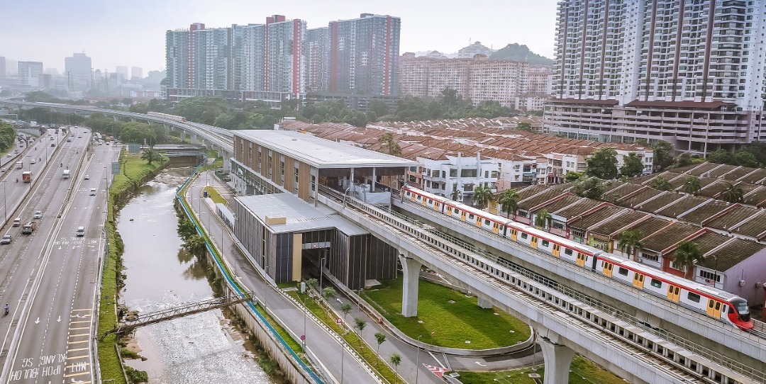 Alpinia Residence image