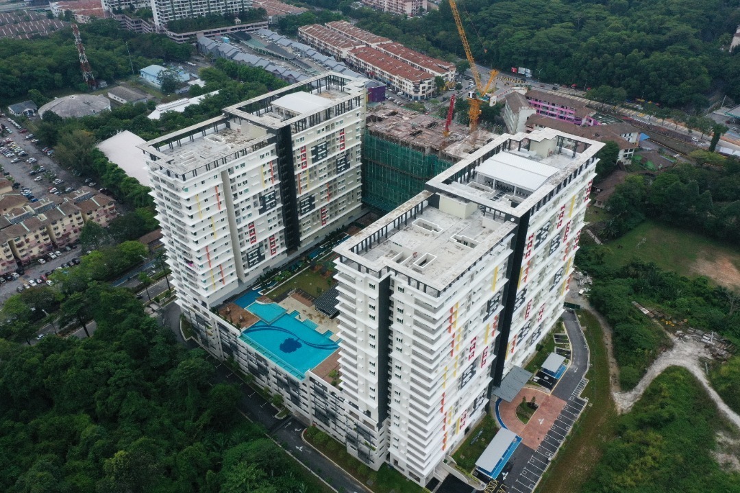 Alpinia Residence image