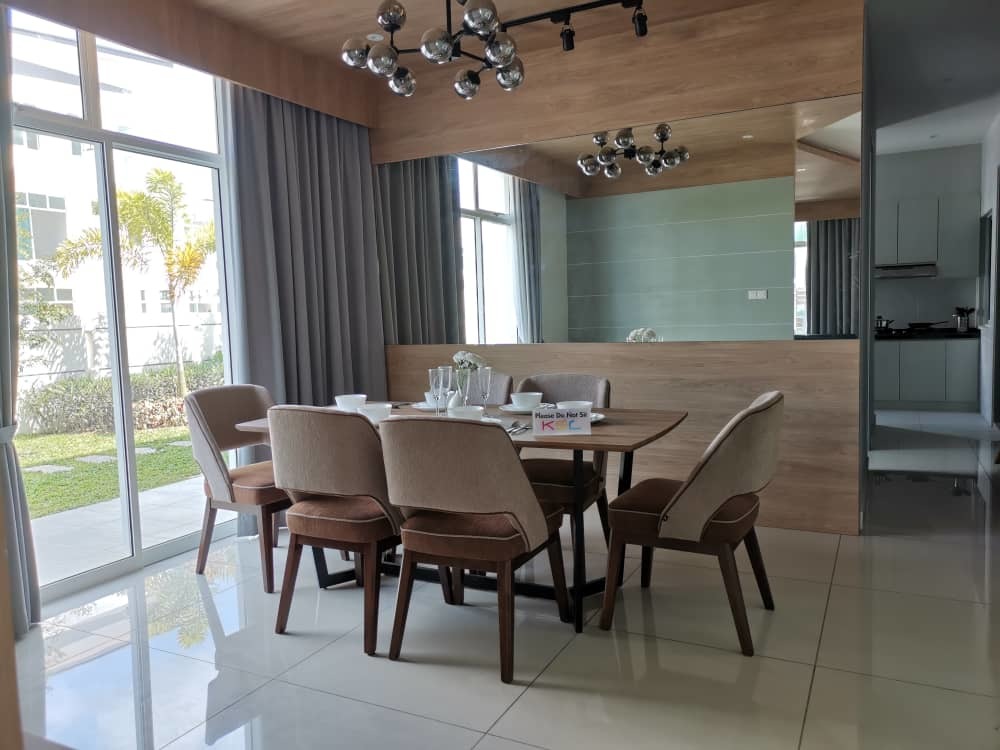 KSL Mutiara Bestari Taman Nusa Bestari image