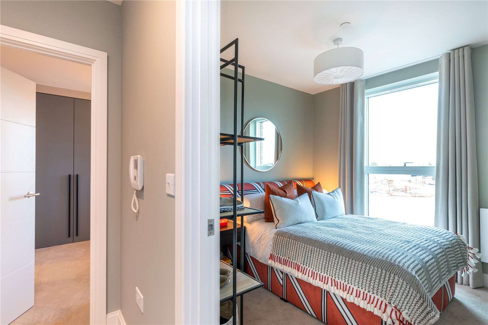 Horlicks Quarter image