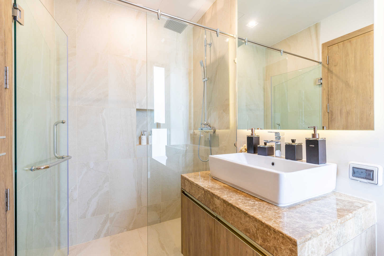 Zenithy Villas image