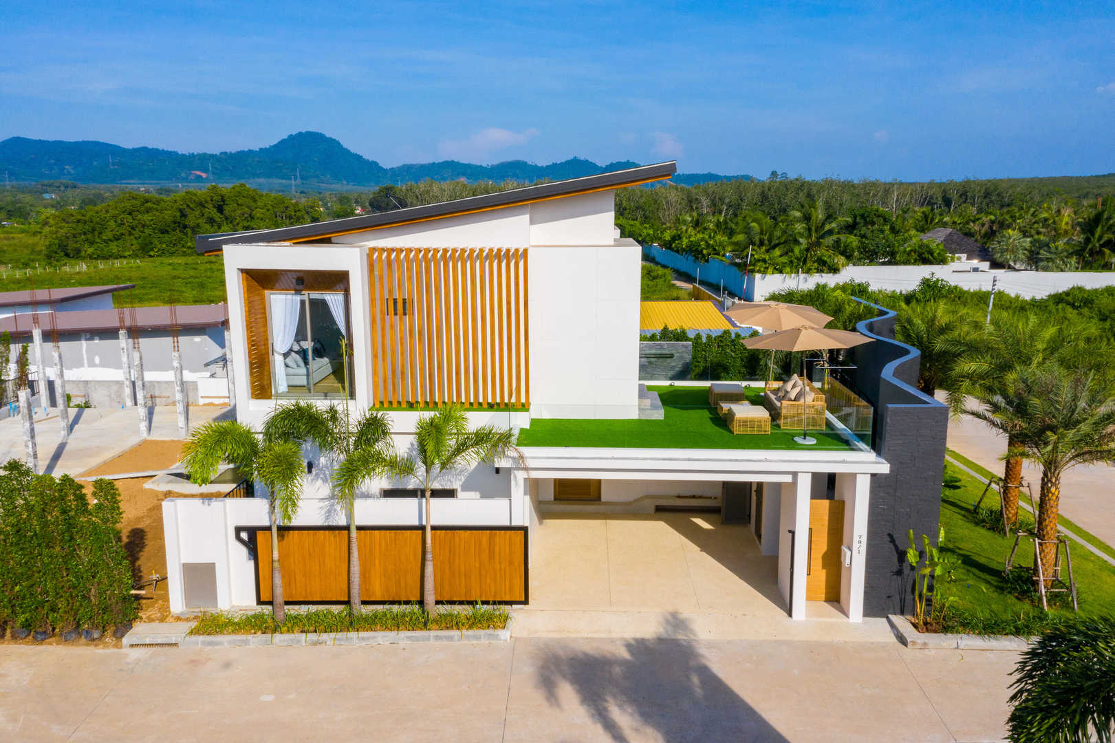 Zenithy Villas image