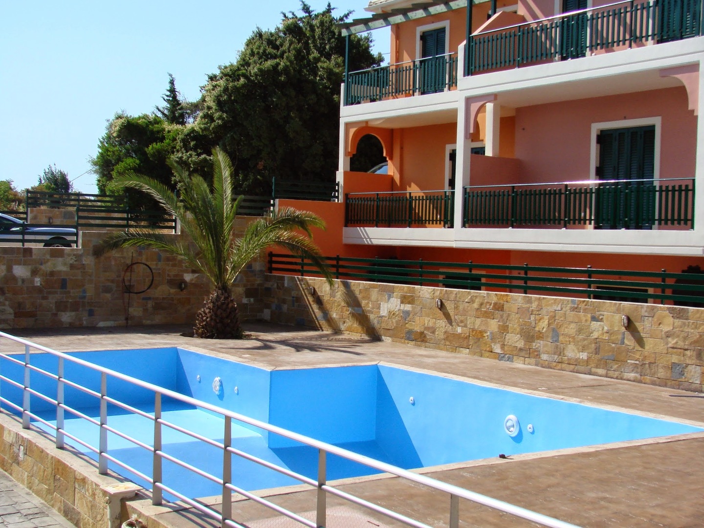 Nikiana Maisonettes image