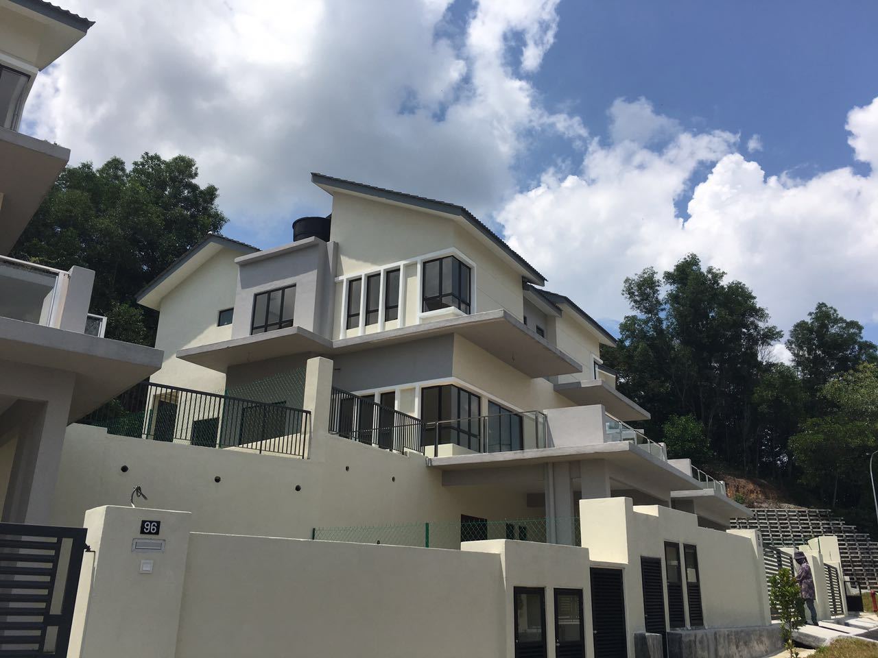 Taman Mantin Putra image