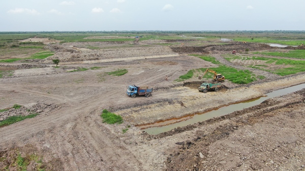 Bopha  Kbal Chroy Land image