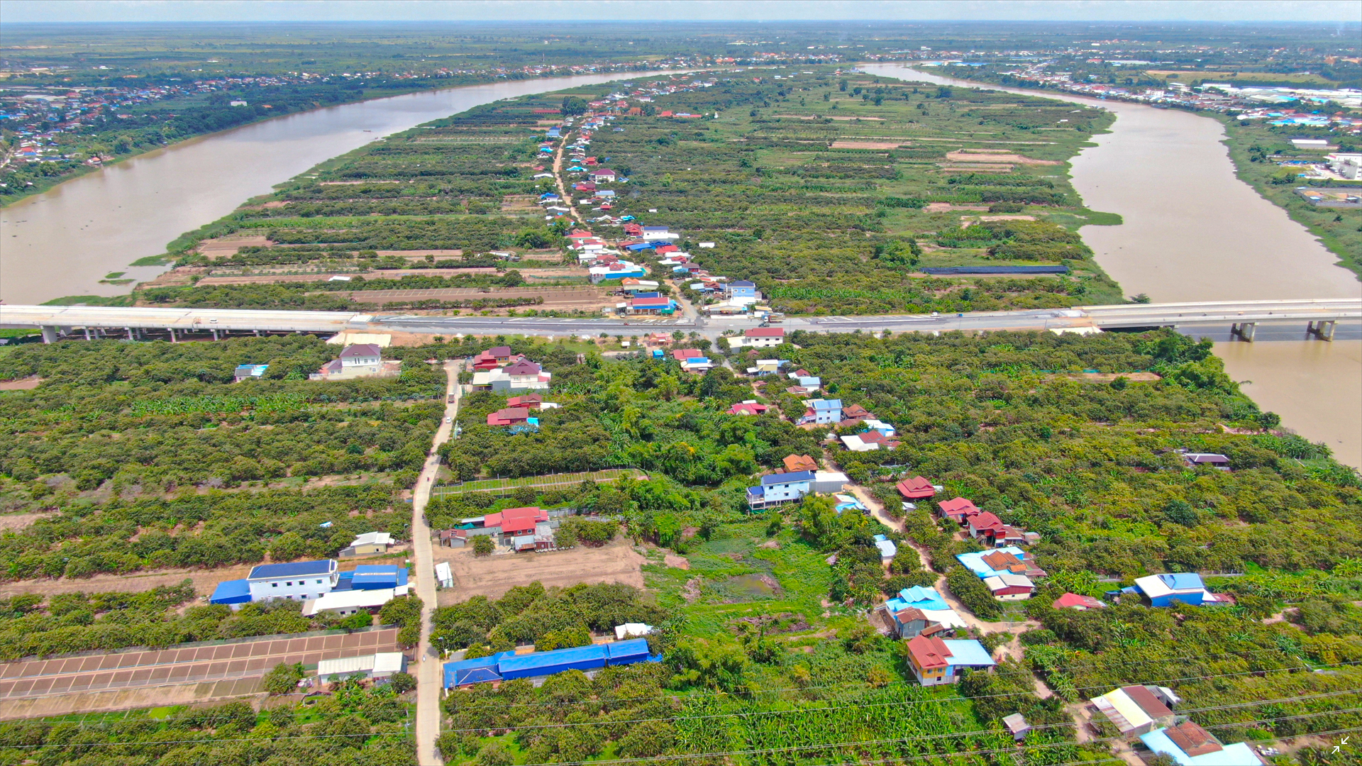 Bopha  Kbal Chroy Land image