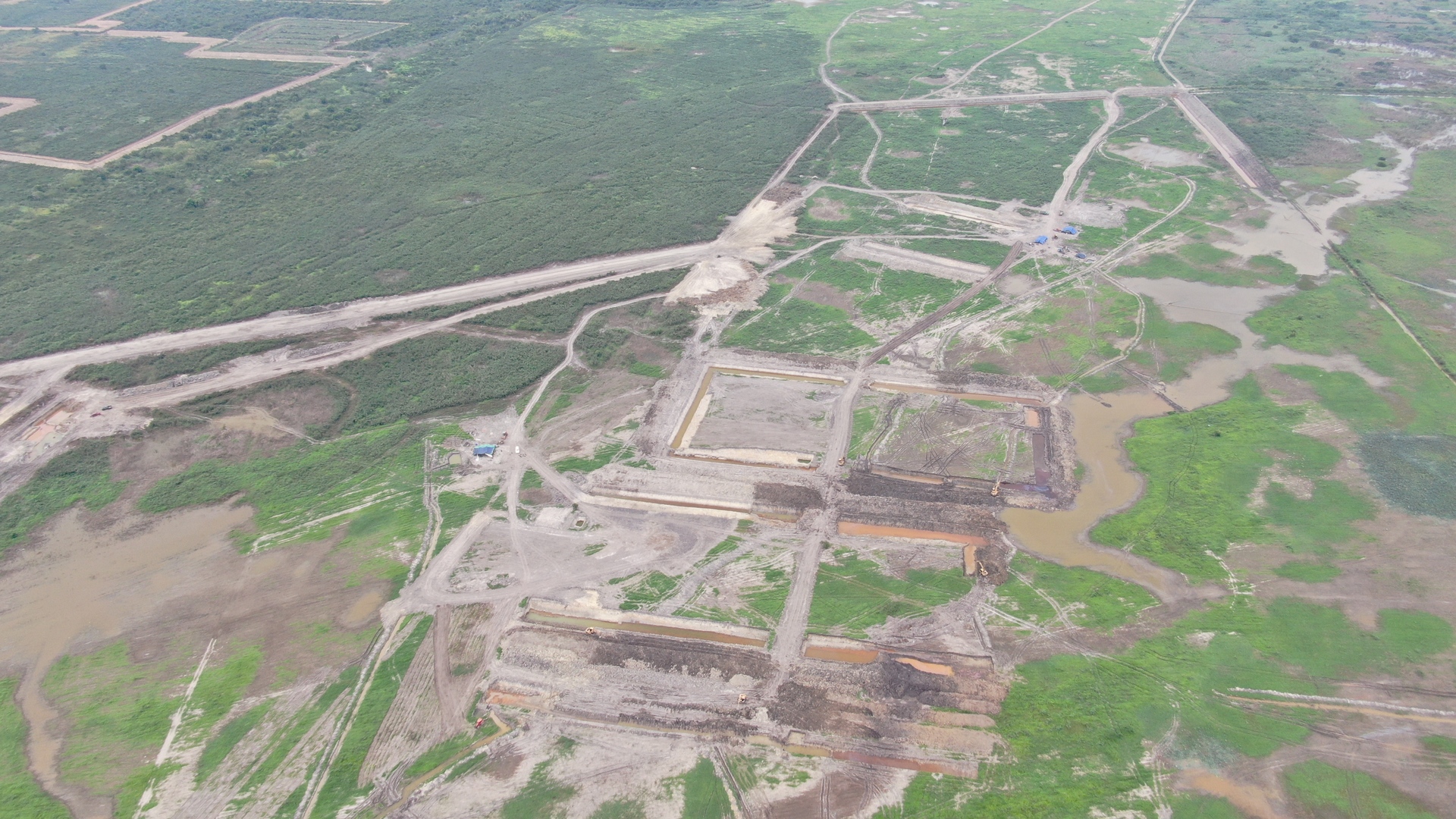 Bopha  Kbal Chroy Land image