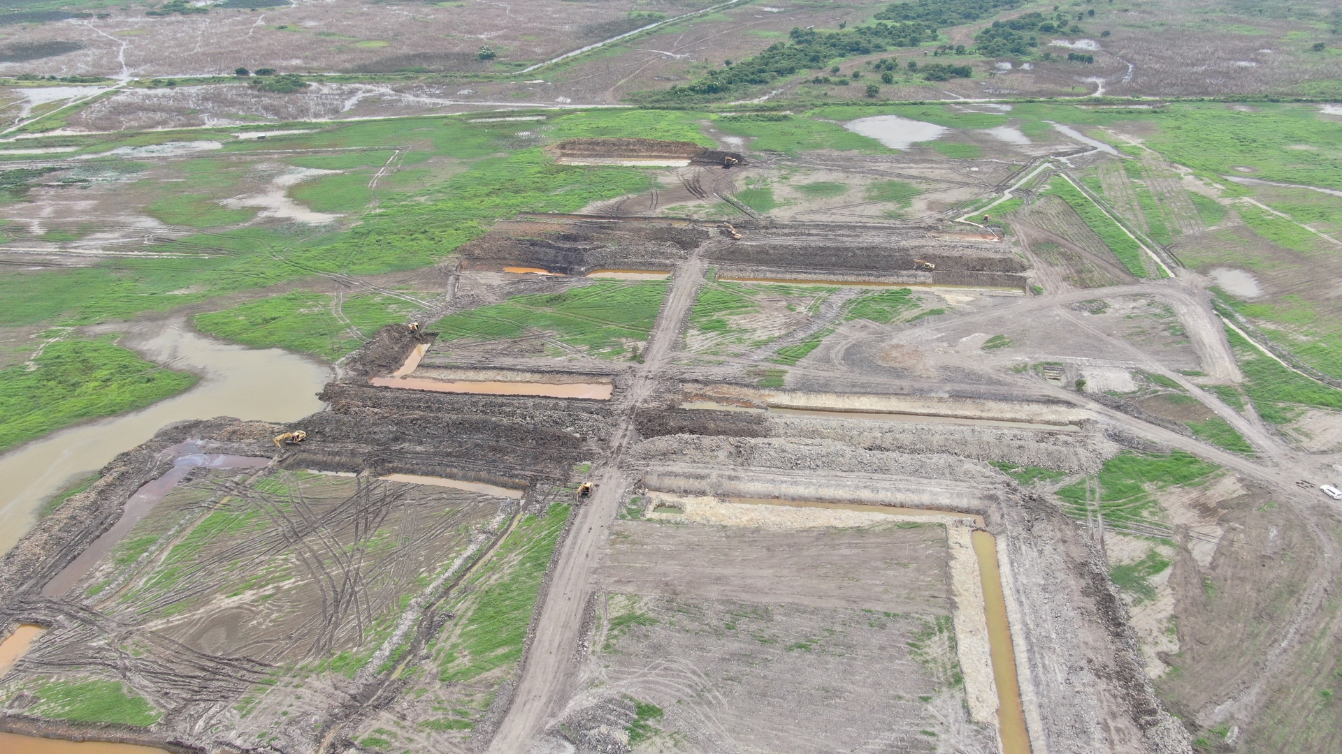 Bopha  Kbal Chroy Land image