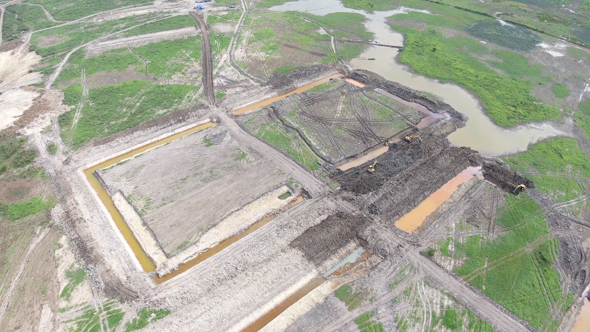 Bopha  Kbal Chroy Land image