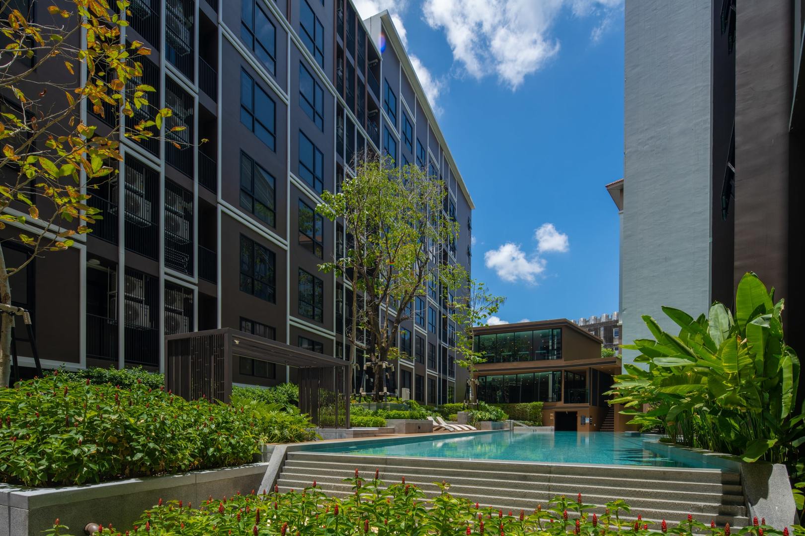 The Shade Sathorn 1 image