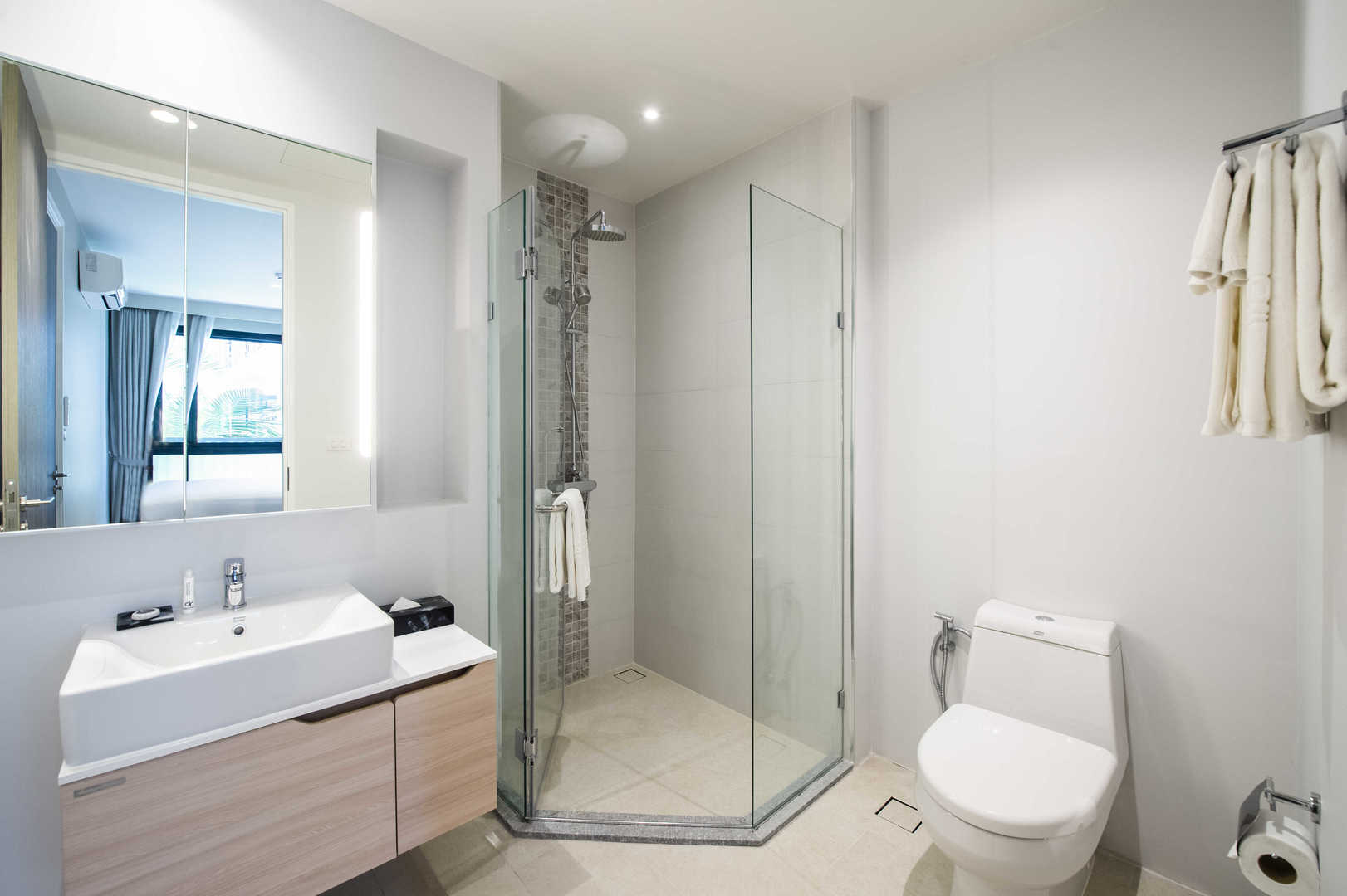 Diamond Condominium  image