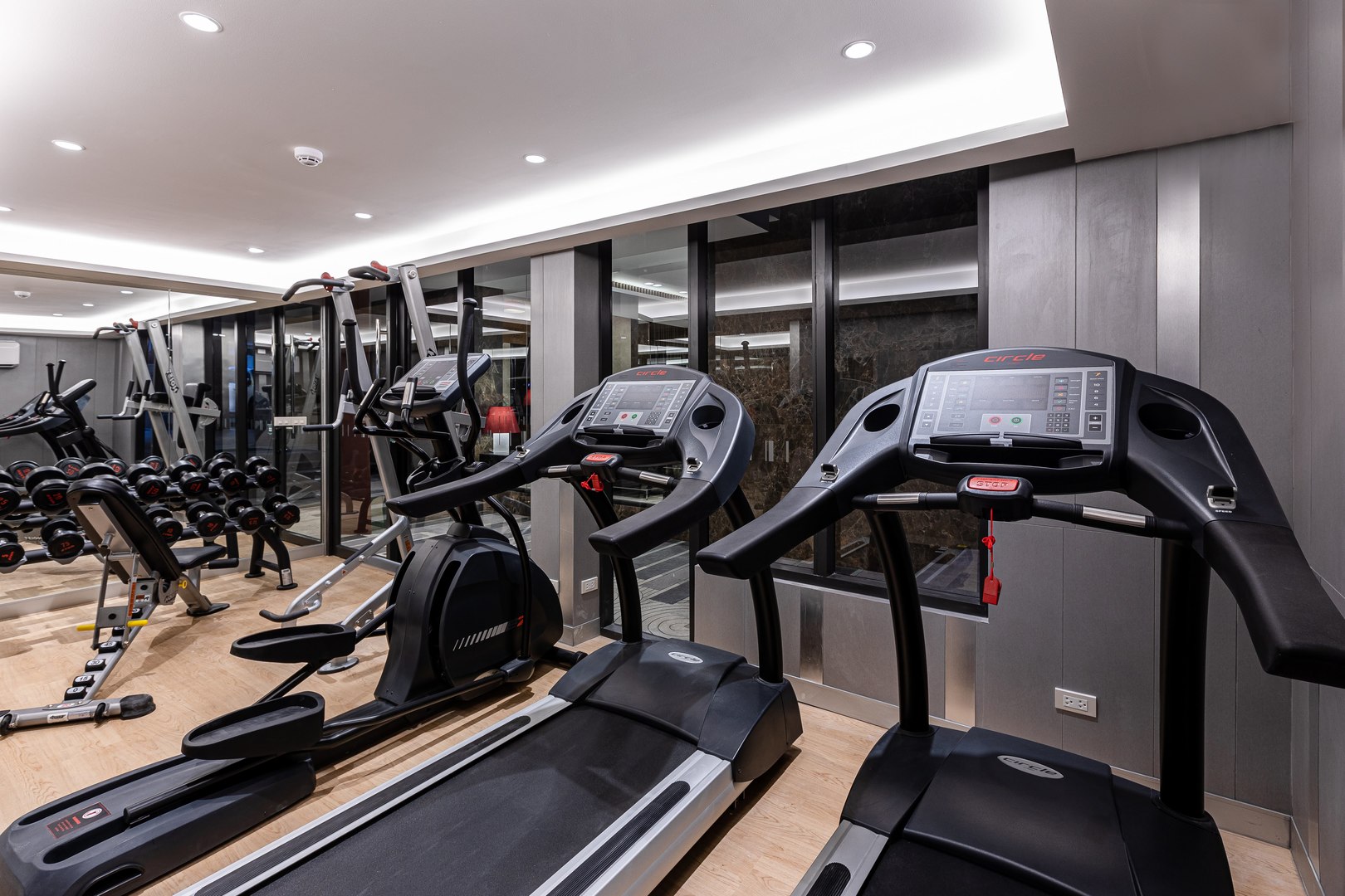 Runesu Thonglor 5 image