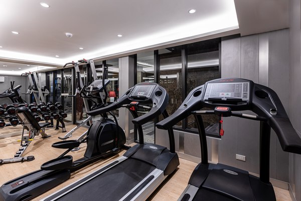 Runesu Thonglor 5 image