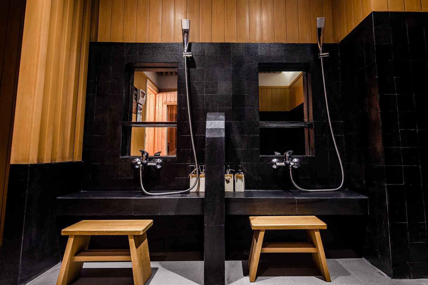 Runesu Thonglor 5 image