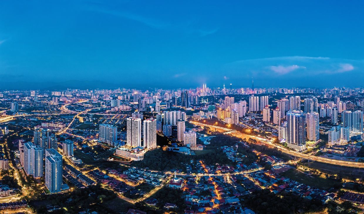 Miranda Hill Residence image