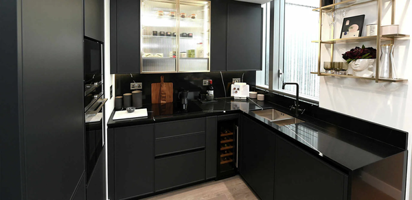 250 City Road - Valencia Tower image