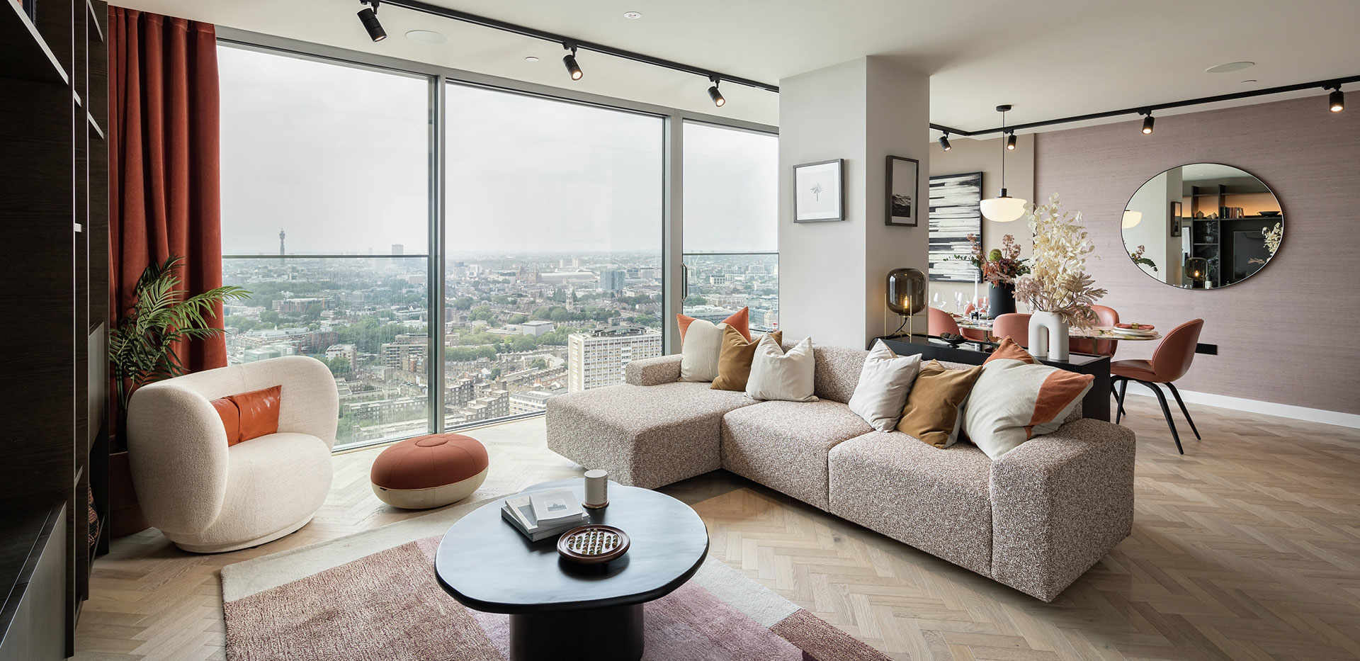 250 City Road - Valencia Tower image