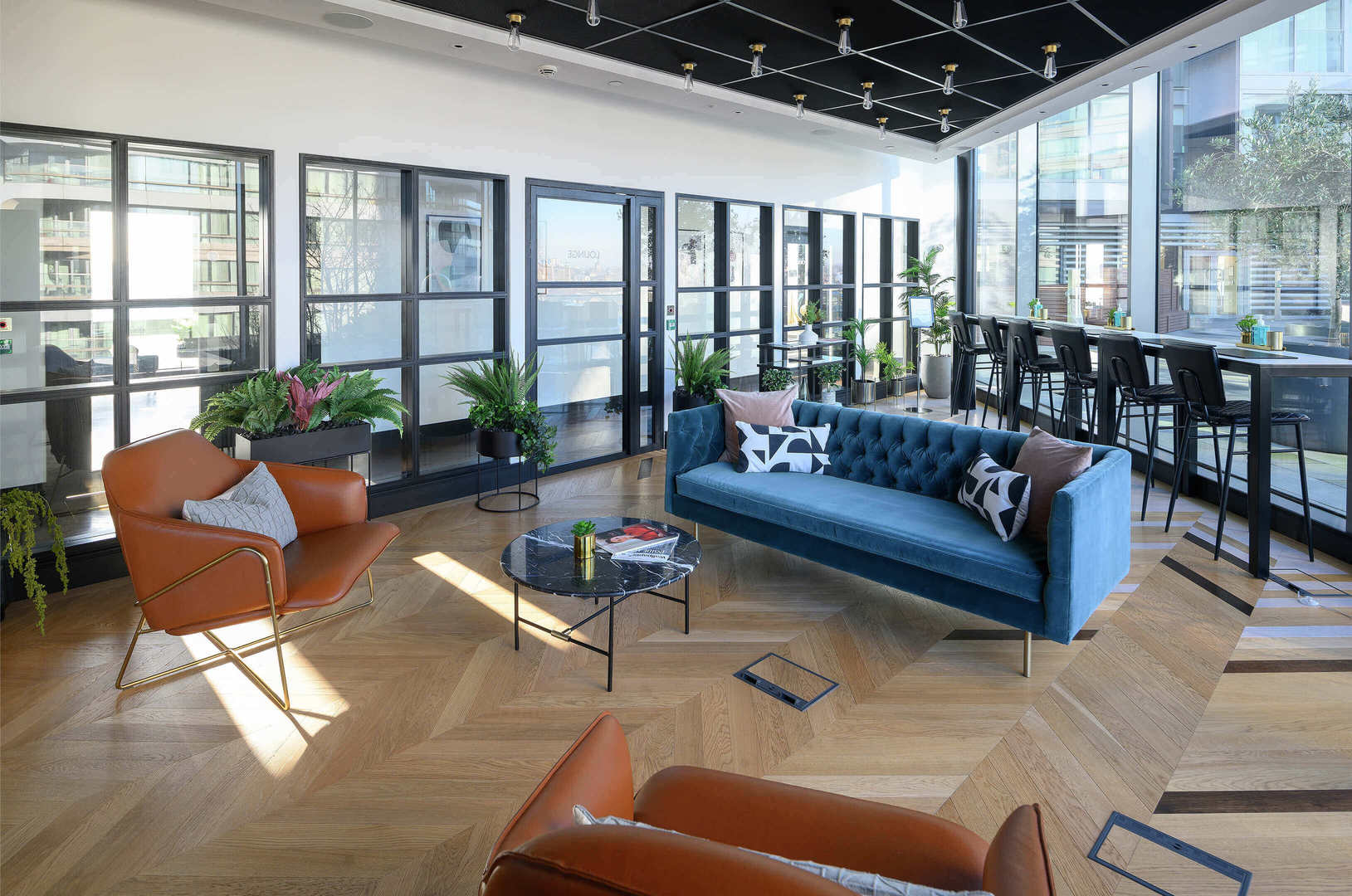 250 City Road - Valencia Tower image