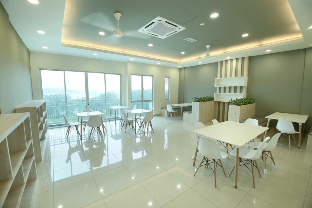 Royale Infinity Condominium image