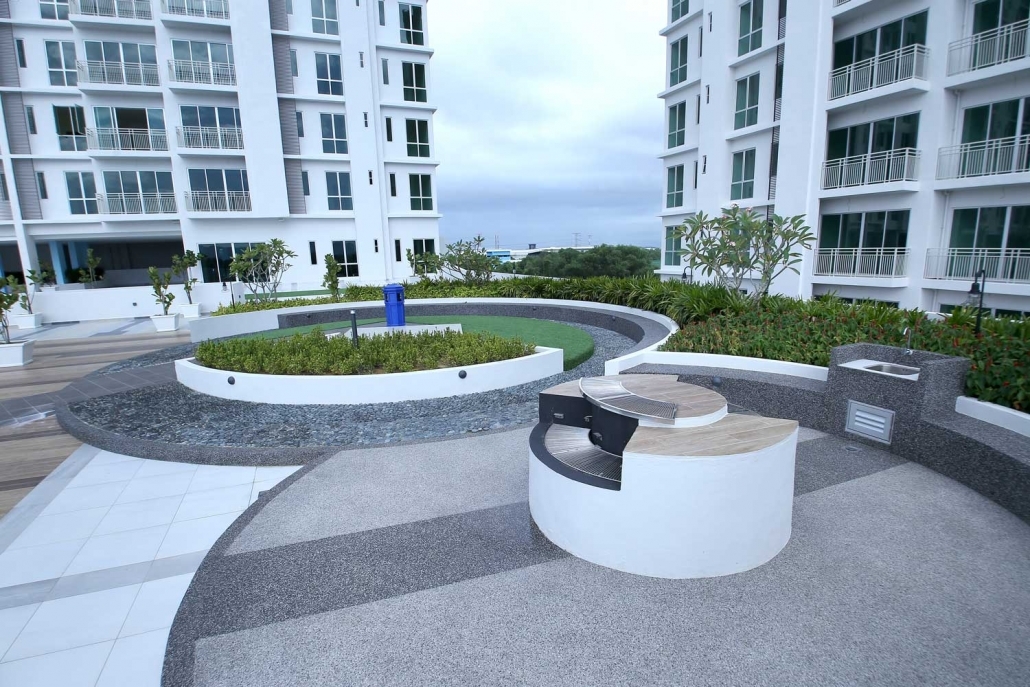 Royale Infinity Condominium image