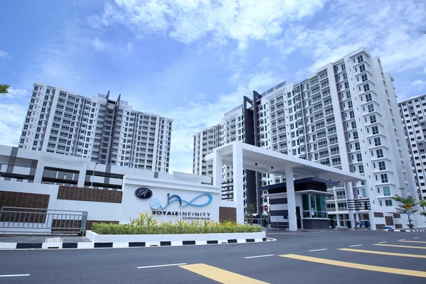 Royale Infinity Condominium image