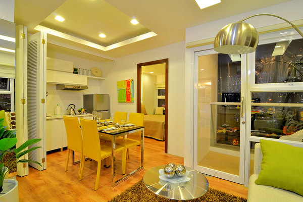 Paseo De Roces Condominiums image