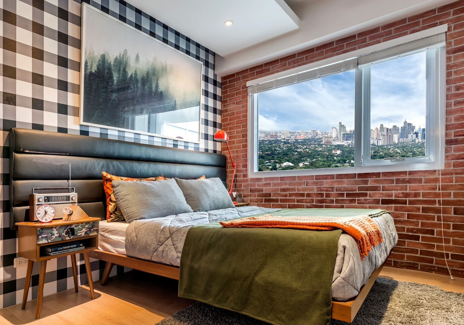 Maven at Capitol Commons image