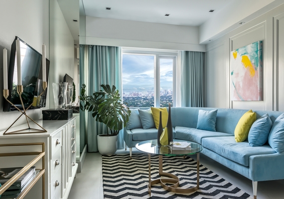 Maven at Capitol Commons image