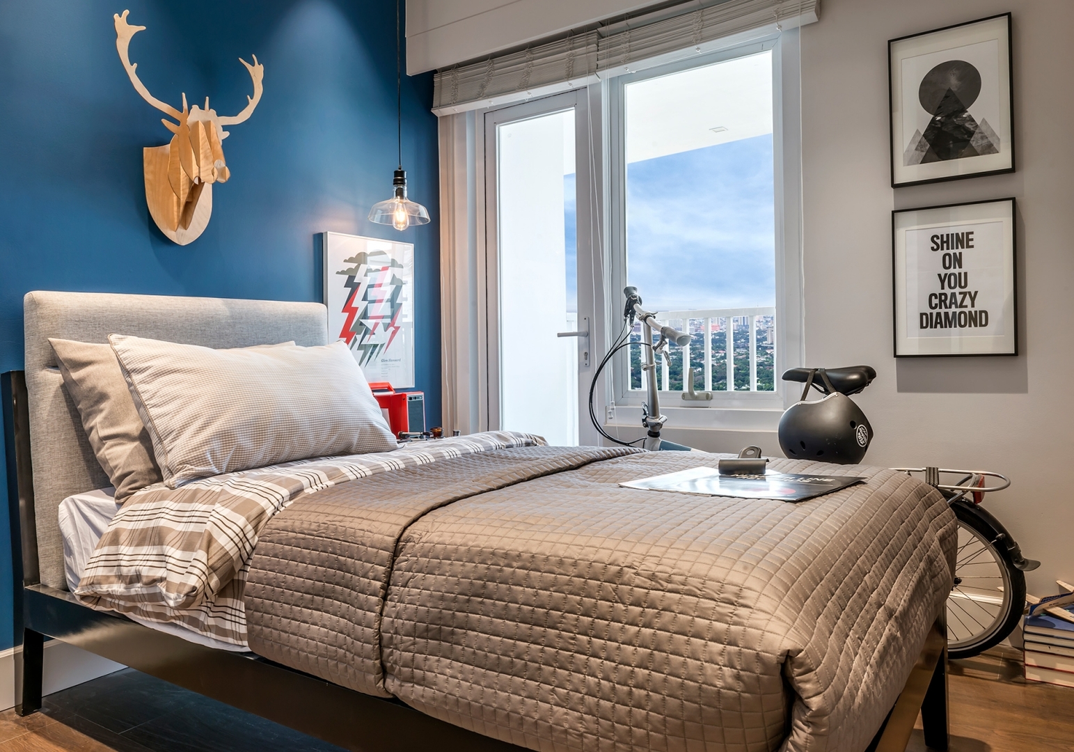 Maven at Capitol Commons image