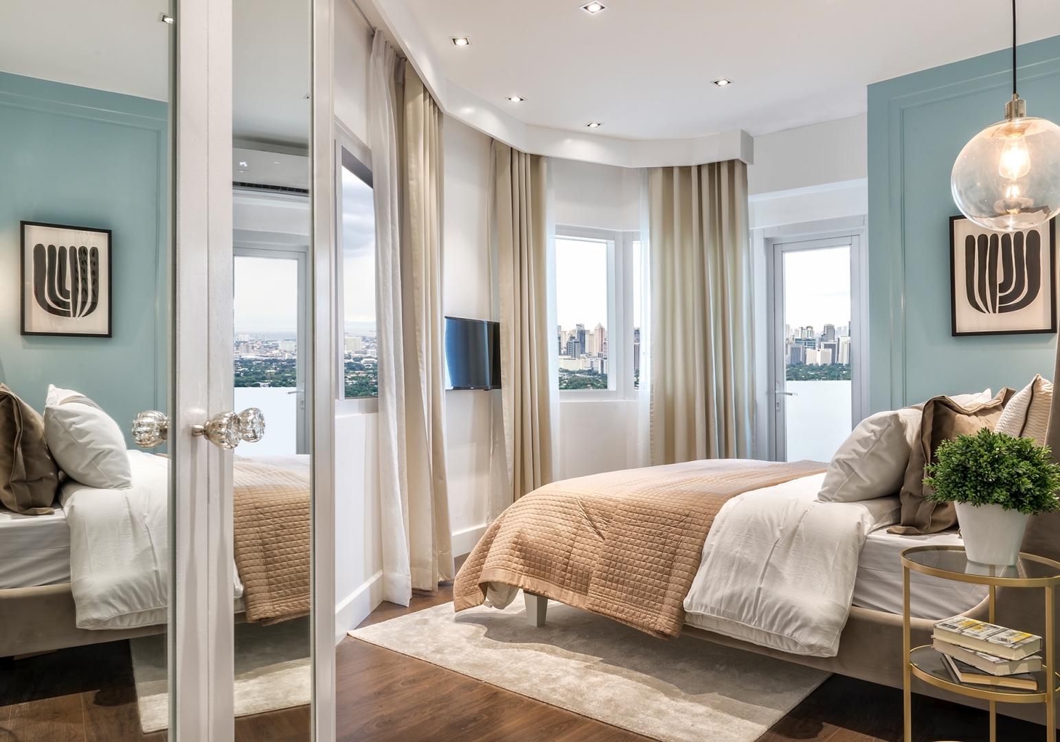 Maven at Capitol Commons image