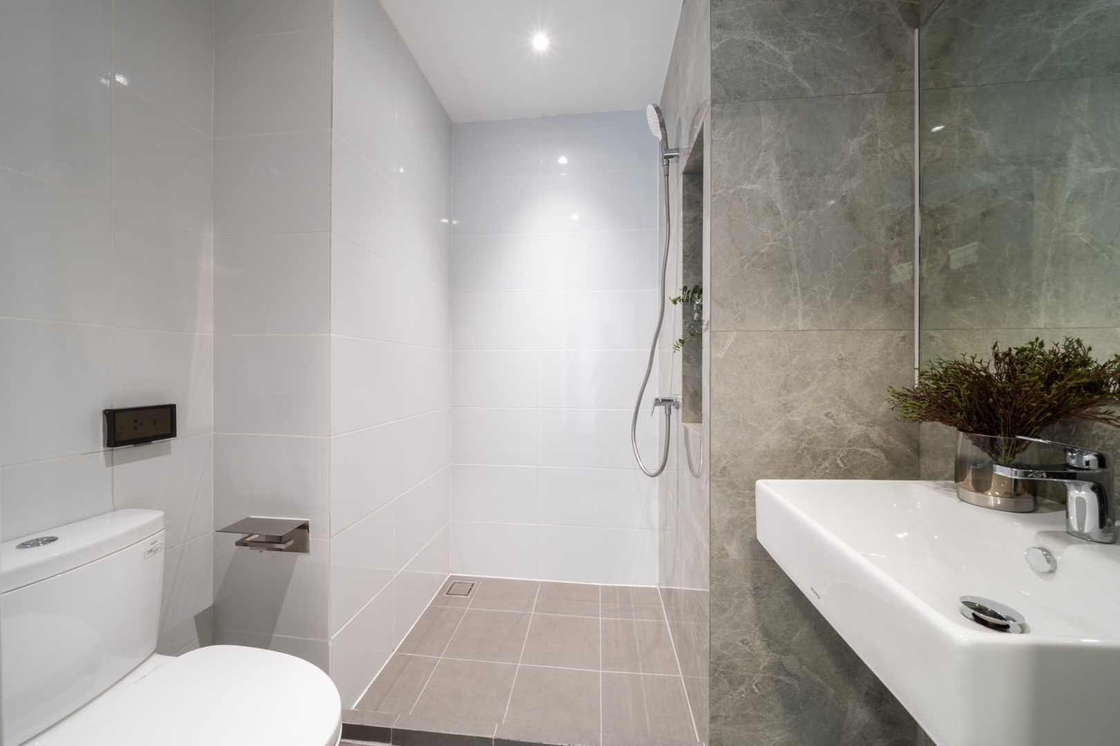 The Origin E22 Station image