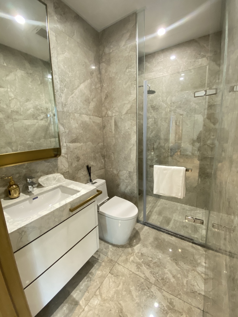 Mesong Phnom Penh image