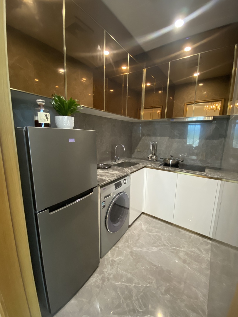 Mesong Phnom Penh image