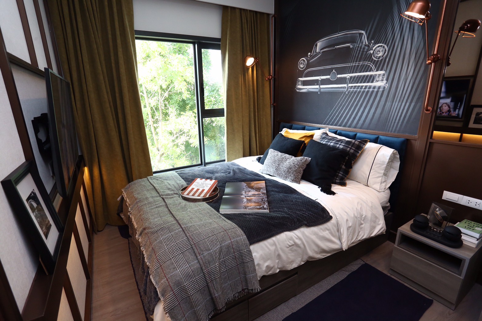 The Base Phetchaburi - Thonglor image