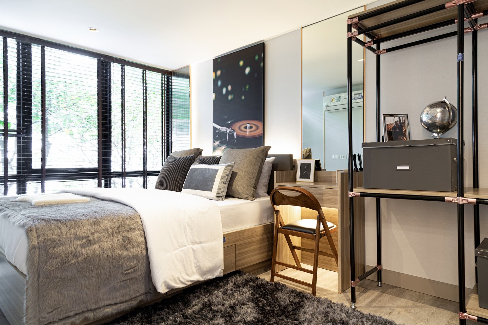 Altitude Unicorn Sathorn-ThaPhra image