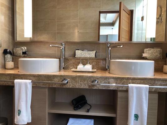 Banyan Tree Residences | IQI Global 31