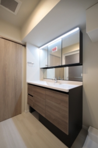 Yokohama portside Roar Ichibankan 701 image