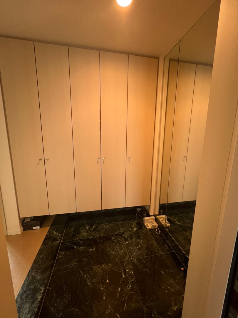 World City Towers Capital Tower image