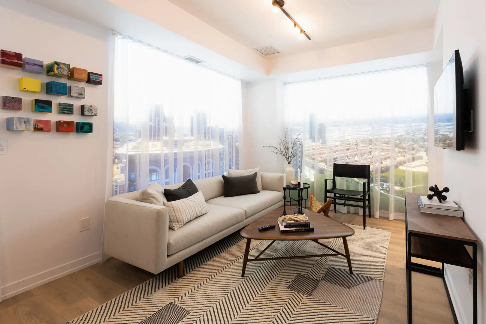 STAK36 Condominiums at Square One District image